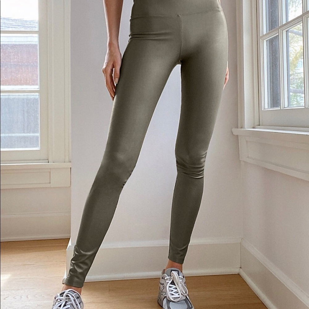 Wilfred Free Vegan Leather Legging